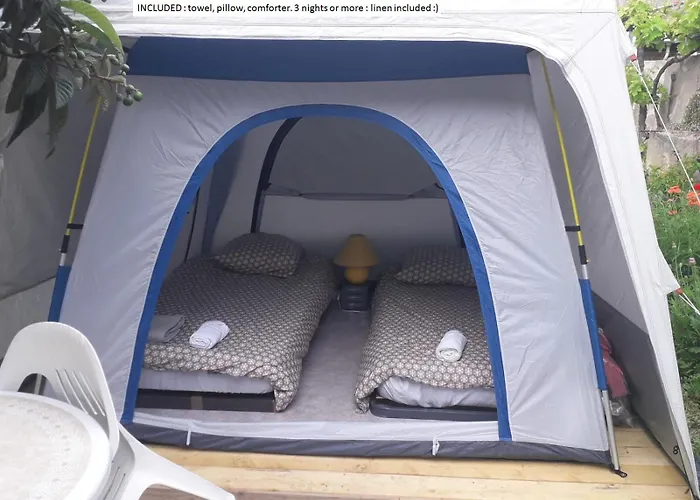 Luxussátor Deux Tentes Confortables Dans Un Joli Jardin Idealement Situe *
